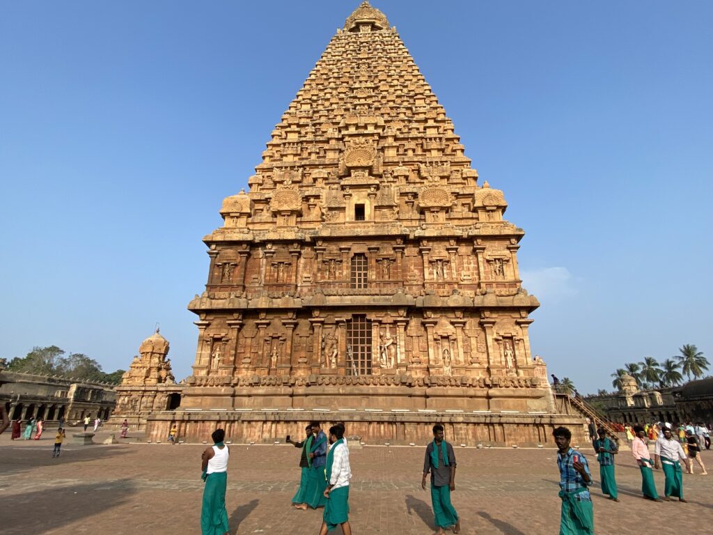 På en udflugt ser vi det 1000 år gamle tempel i Tanjore. Foto Vagn Olsen